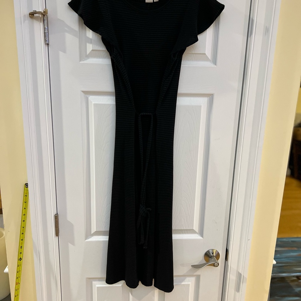 Ladies Size Small "GAP" Black Maxi Knit Dress GUC ❤️